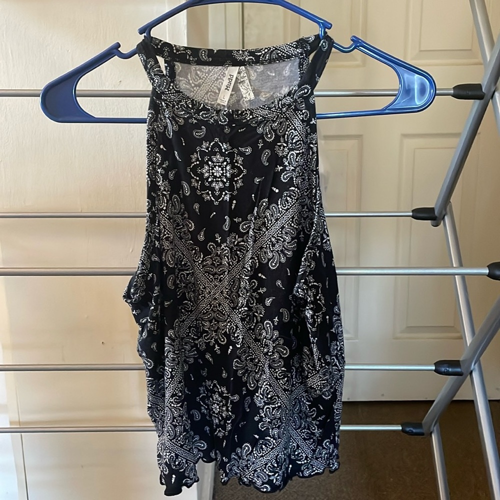Size Large Tank Top
